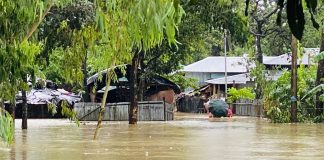 বন্যা-পাহাড় ধসে মৃত্যু বেড়ে ৫৭