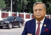 রাজধানীর ৩০০ ফিটে ঘুরতে গেলেন সাহাবুদ্দিন