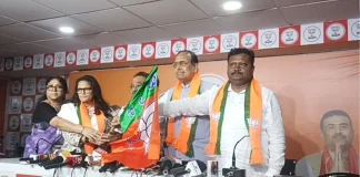 বিজেপিতে যোগ দিলেন মমতা ঘনিষ্ঠ তিন সাবেক এমপি