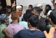 হাসপাতাল পরিদর্শনে এমপি, ভেতরেই বিএনপি-জামায়াত নেতাকর্মীদের হট্টগোল