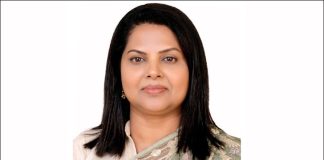 ২৫ মেধাবী শিক্ষার্থীকে সরাসরি চিঠি লিখলেন ডিসি ফরিদা