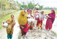 পানি আছে, তবু তৃষ্ণা মেটে না