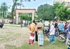 থানার মধ্যে সালিশে ব্যস্ত পুলিশ, ক্ষুব্ধ অনেকেই