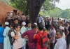 জুলাই জাদুঘরের প্রবেশমুখেই থমকে দাঁড়ায় মানুষ