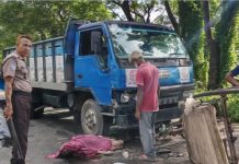 নগরীর তলেগিাতী বাইপাসে সড়ক র্দুঘটনায় ভ্যানচালক নহিত : আটক ২