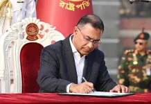 প্রধানমন্ত্রীর ভারত সফরের সম্ভাবনা কম
