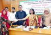 খুলনায় গরিব মেধাবী শিক্ষার্থীদের মাঝে শিক্ষা উপকরন ও চেক বিতরণ