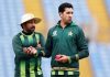 ব্যাটাররা খারাপ করায় পাকিস্তানের বোলিং কোচ ছাঁটাই