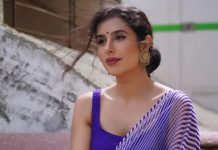 গর্ভাবস্থায় পরকীয়ায় স্বামী, অবশেষে ভেঙেই যায় নায়িকার সংসার