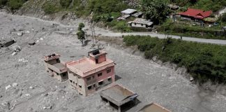 নেপালে বন্যায় মৃতের সংখ্যা বেড়ে ১৩৩১