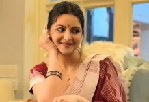 চমকে দিলেন পরীমনি