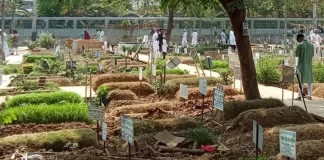 টাকা থাকলেও মিলছে না কবরের জায়গা