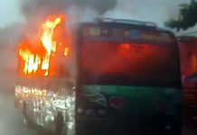 পল্লবীতে পার্ক করা বাসে আগুন