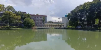 দুই টিনের ঘর থেকে ১২৪ বছরের বাতিঘর