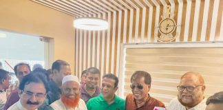 খুলনায় ট্যাংক লরী মালিকদের ঘাড় চেপে বসে আছে মেয়াদউত্তীর্ণ কমিটি, ফুঁসছেন সাধারণ ব্যবসায়ীরা