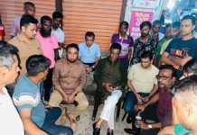 খুলনায় বিএনপি নেতার বাসভবনে গুলিবর্ষণ ও হামলা, শফিকুল আলম তুহিনের তীব্র নিন্দা ও উদ্বেগ