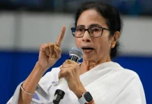 ফেসবুক লাইভে মমতার বিস্ফোরক অভিযোগ