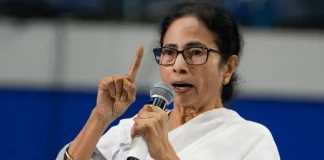 ফেসবুক লাইভে মমতার বিস্ফোরক অভিযোগ
