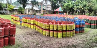 চিতলমারীতে ২১ লাখ ৮১ হাজার টাকার গ্যাস সিলিন্ডার জব্দ