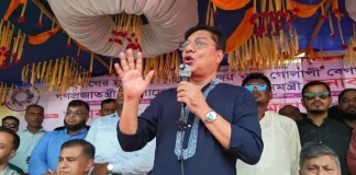 হাসিনা কালকেই আসুক, হাতকড়া দিয়ে রিসিভ করব: বিমানমন্ত্রী