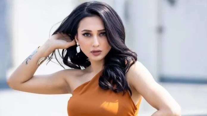 mimi-chakraborty-1789216817