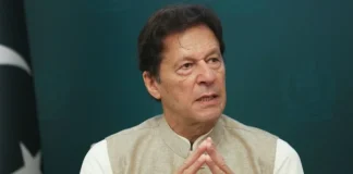 ইমরান খানকে নিয়ে প্রকাশ্যে মন্তব্য নয়, পাকিস্তানের ক্রিকেটারদের পিসিবির নির্দেশ