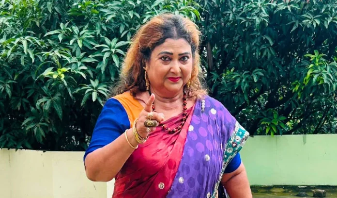 rinakhan-2608311005