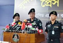 লুট হওয়া অস্ত্র উদ্ধারে দেশে বিশেষ অভিযান শুরু হচ্ছে: র্যাবের মহাপরিচালক
