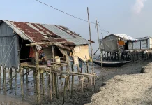 দুই নদীর ভাঙনে অস্তিত্ব সংকটে রেখামারি, দিশেহারা ২০০ পরিবার