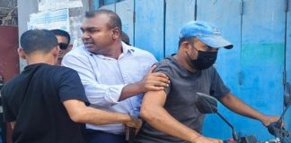 তুলে নেওয়ার পর ফিরে এসে সাব-রেজিস্ট্রার বললেন ‘আমি অপহৃত হইনি’