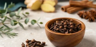 হাড় মজবুত করতে পারে লবঙ্গ