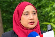 মিষ্টি পেলেন তেতো স্বাদ