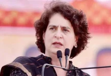 ‘মাটিতে আছড়ে ফেলে খামচে দিয়েছে’, দিল্লি পুলিশের বিরুদ্ধে প্রিয়াঙ্কার অভিযোগ