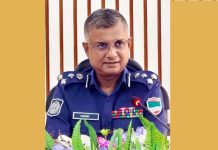 প্রশ্নের সুযোগ নেই, ছবি-ভিডিওতে নিষেধাজ্ঞা: রেঞ্জ ডিআইজির সভা বর্জন করল খুলনার সাংবাদিকরা