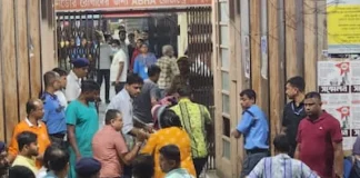 কলকাতার পূজামণ্ডপে পদপৃষ্টে নিহত ১৭, আহত বহু