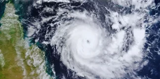 অক্টোবরে ঘূর্ণিঝড়ের আভাস