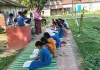 খোলা আকাশের নিচে পাঠদান, বিপাকে সাগরদাঁড়ীর শিক্ষার্থীরা