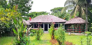 গোলপাতার ঘরে বিনা মূল্যে চিকিৎসা, উপকৃত হাজারো মানুষ