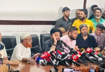 প্রেসক্লাবে এসে পদত্যাগের ঘোষণা দিলেন ইশরাক হোসেন