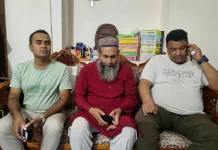 প্রধানমন্ত্রীর নির্দেশে পুলিশ হেফাজত থেকে বাড়ি ফিরলেন শিক্ষক, জানালেন কৃতজ্ঞতা