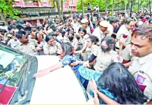 দিল্লিতে তেরঙ্গা মিছিলে বাধা, ধরপাকড়