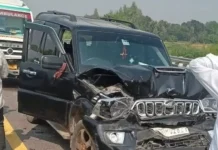 রাহুল গান্ধীর গাড়িবহরের সঙ্গে অ্যাম্বুলেন্সের সংঘর্ষ