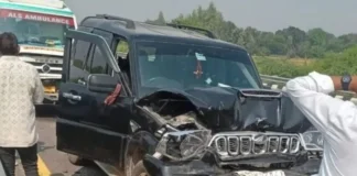 রাহুল গান্ধীর গাড়িবহরের সঙ্গে অ্যাম্বুলেন্সের সংঘর্ষ