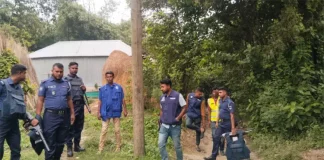 কুষ্টিয়ায় পদ্মার দুর্গম চরে পুলিশের সাঁড়াশি অভিযান, গ্রেফতার ২৫